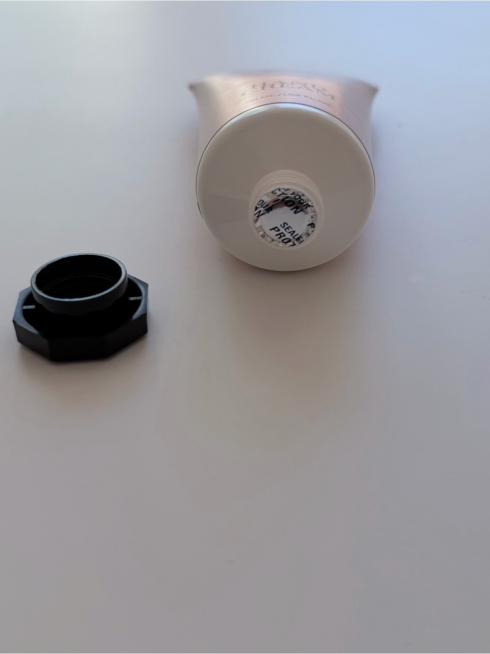 Bebe Berry Blush Hand Cream - Picture 3 of 3